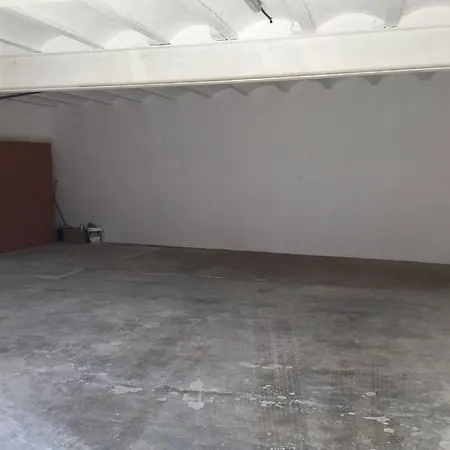 Trilla - Casa Reformada Con Garaje Y Terraza بيت للعطل كاذاكيس