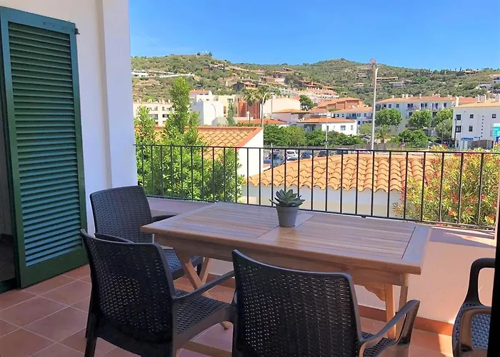 Trilla - Casa Reformada Con Garaje Y Terraza *