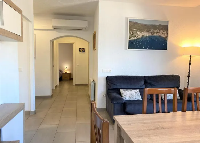 Trilla - Casa Reformada Con Garaje Y Terraza Ferienhaus Cadaqués
