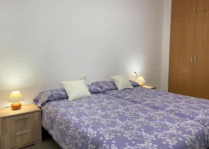 Prázdninový dům Trilla - Casa Reformada Con Garaje Y Terraza *
